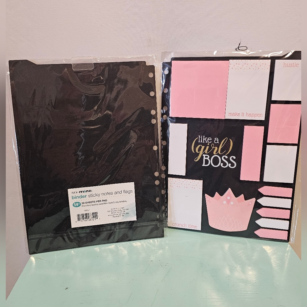 So-Mine brand "Like A Girl Boss" Crown Sticky Notes - Picture 2 of 3
